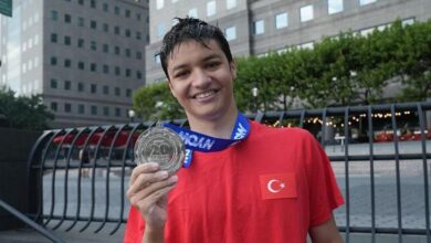 nevzat arda agir manhattan parkurunda en genc turk yuzucu oldu HzlpbdhH