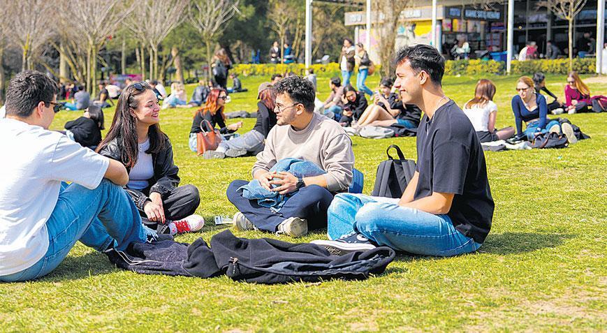 Öğrenciye maaş kadar burs! Aylık 50 bin TL…