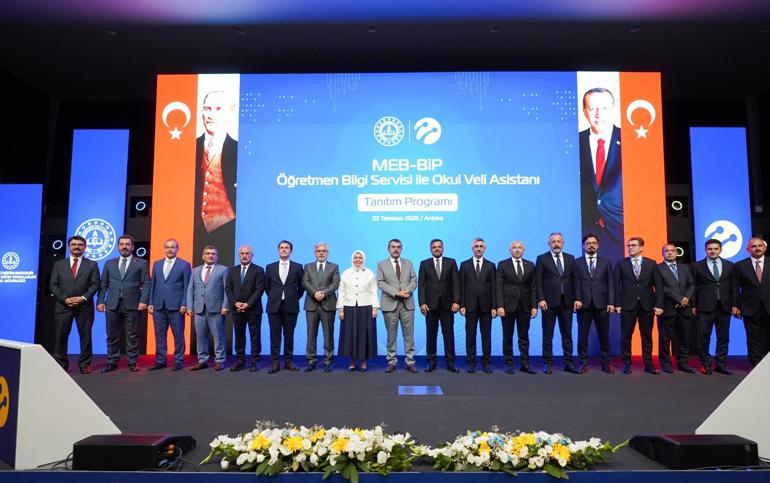 ogretmen bilgi servisi ve okul veli asistaninin tanitimi gerceklestirildi 0 AUdmuD23