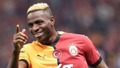 osimhenin yeni kadrosunu canli yayinda duyurdular italyan basinindan olay arguman neredeyse kesin dMOEdJp3