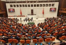 ozgur ozele iliskin dokunulmazlik evraki meclise sunuldu TN4IF3nQ