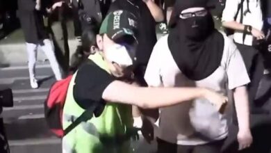 sarachanede tehdit iceren telaffuzlarda bulunan maskeli gosterici gozaltina alindi sNza2nzO