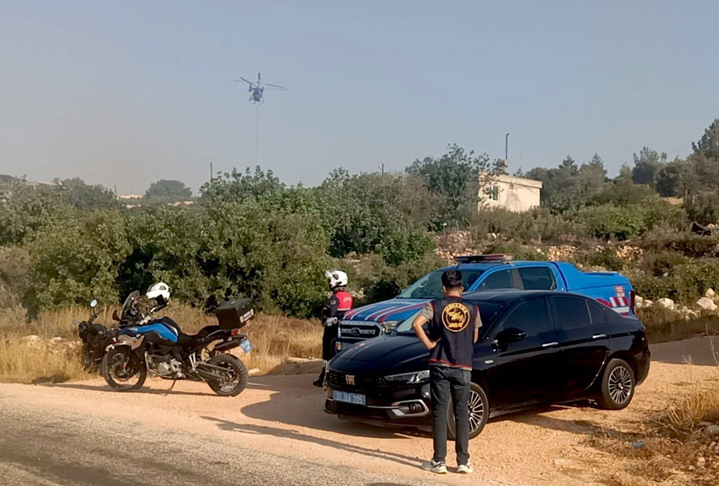Son dakika... 3 vilayette orman yangını! Havadan ve karadan müdahale başladı 3 son dakika 3 vilayette orman yangini havadan ve karadan mudahale basladi 1