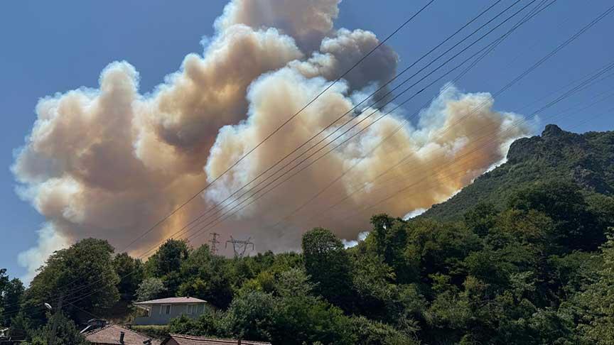 Son dakika… Bilecik’te denetim altına alınan yangın tekrar alevlendi