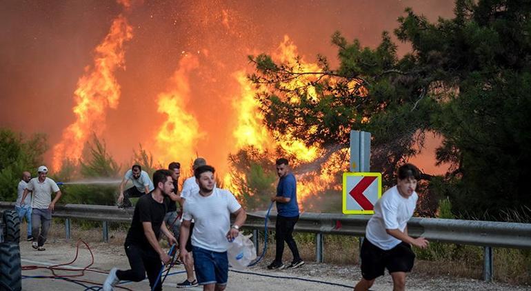 Son dakika... Ciğerlerimiz yanıyor! Bursa'da alevler yerleşim yerlerine yaklaştı 2 son dakika cigerlerimiz yaniyor bursada alevler yerlesim yerlerine yaklasti 0 5XHbKA5I
