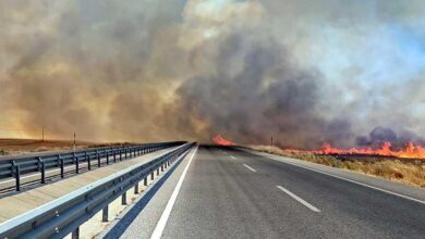 son dakika edirnede korkutan yangin kara yolu cift istikametli kapatildi UhUaKrZU