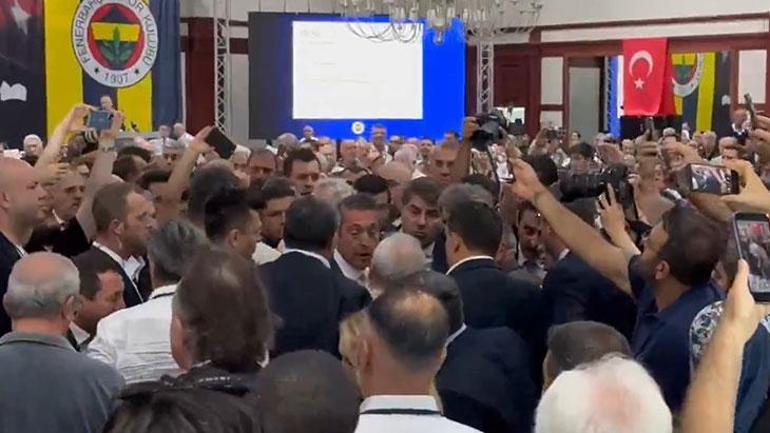 son dakika fenerbahce divan toplantisinda imza sayisi gerginligi lider ali koctan mudahale 0 sbJZwIIc