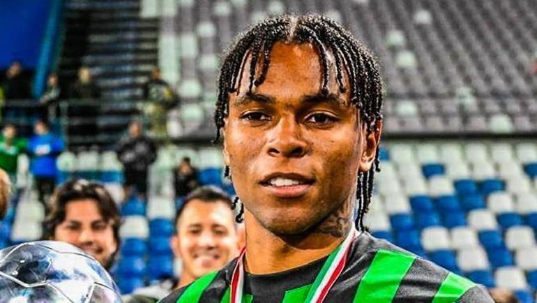 son dakika fenerbahce idaresi sol kanat icin yildiz oyuncu ile muahede sagladi imza qlXRYvzA