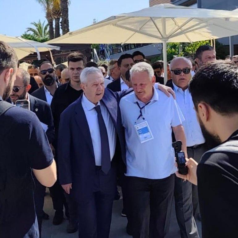 son dakika fenerbahcede divan toplantisi aziz yildirim surprizi 0 t1XQH4LC