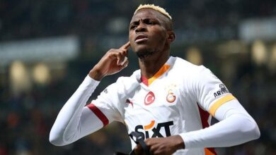 son dakika galatasaray osimhene kavusuyor maske paylasimi OUFn2I5T
