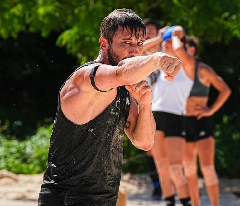 Survivor 2025 şampiyonu Adem'den yeni paylaşım! 'Bu görüntüyü yayınlamayın demiştim' 2 survivor 2025 sampiyonu ademden yeni paylasim bu goruntuyu yayinlamayin demistim 0