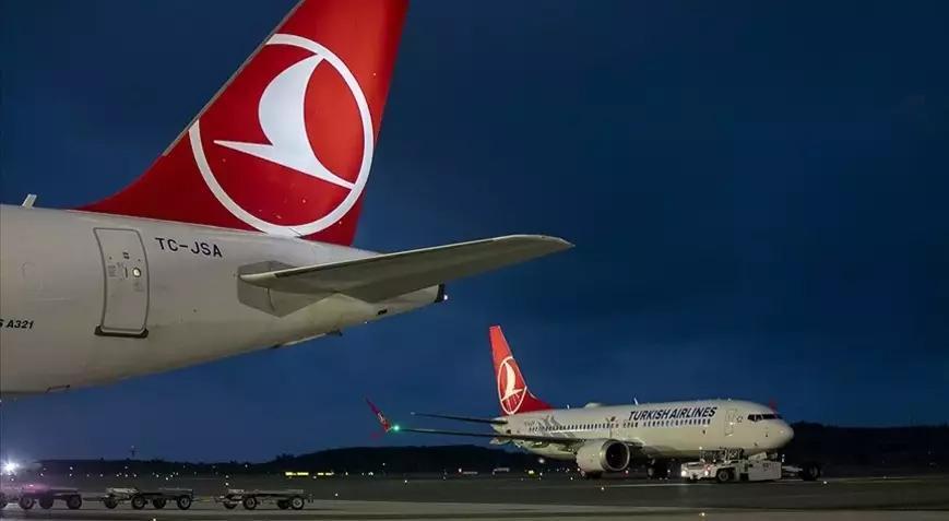 THY’nin İstanbul Antalya seferini yapan uçakta arıza! Yolcular tahliye edildi