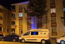 tokatta fec olay 5 kattan dusen bebek hayatini kaybetti Z1P7RDny