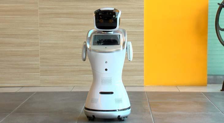 Yapay zeka eğitimi veren Türkiye'de birinci ve tek okul! Demirören Medya ve Teknoloji MTAL'de robotla tanıtım 6 yapay zeka egitimi veren turkiyede birinci ve tek okul demiroren medya ve teknoloji mtalde RVICQbtb
