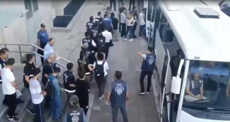 Yasa dışı bahis operasyonu: 1 milyar 300 milyon TL'lik hesap trafiği 2 yasa disi bahis operasyonu 1 milyar 300 milyon tllik hesap trafigi 0 yOnERS6n