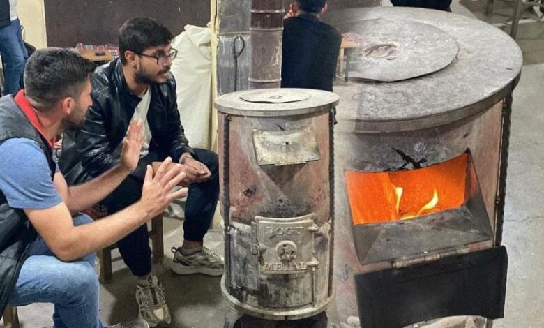 yazin ortasinda sasirtan manzara herkes denize giriyor biz isitmaya calisiyoruz sREmt19p