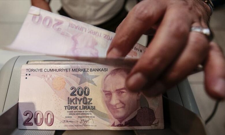 Yeni maaşlar bugün belirli oluyor! Memur ve emekliye artırım için 2 farklı varsayım 1 yeni maaslar bugun belirli oluyor memur ve emekliye artirim icin 2 farkli varsayim fOklrxyJ