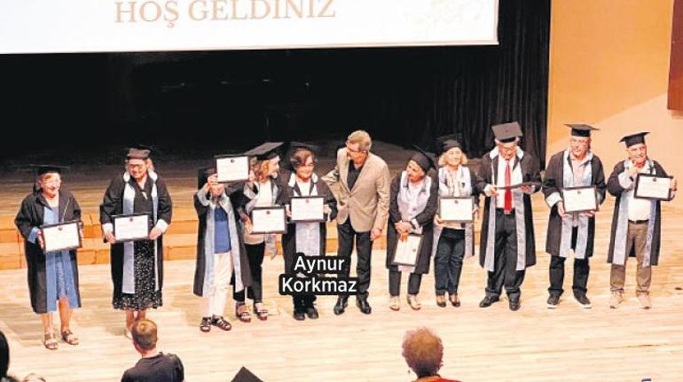 Zihni canlı tutan üniversitenin 60 yaş üstü öğrencileri: Öğrenmenin yaşı yok kanıtladık 5 zihni canli tutan universitenin 60 yas ustu ogrencileri ogrenmenin yasi yok kanitladik 3 bki8I7tU