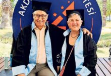 zihni canli tutan universitenin 60 yas ustu ogrencileri ogrenmenin yasi yok kanitladik JQWma7Yv