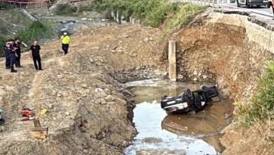 zonguldakta feci kaza dereye ucan aracta baba ile oglu oldu YgwLBIA3