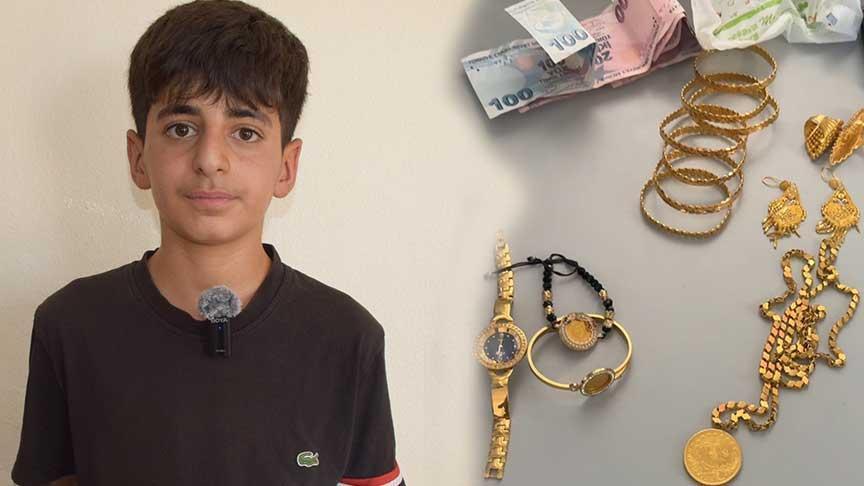 14 yaşındaki Ömer çöpte servet buldu! ‘Altınları görünce çok şaşırdım’