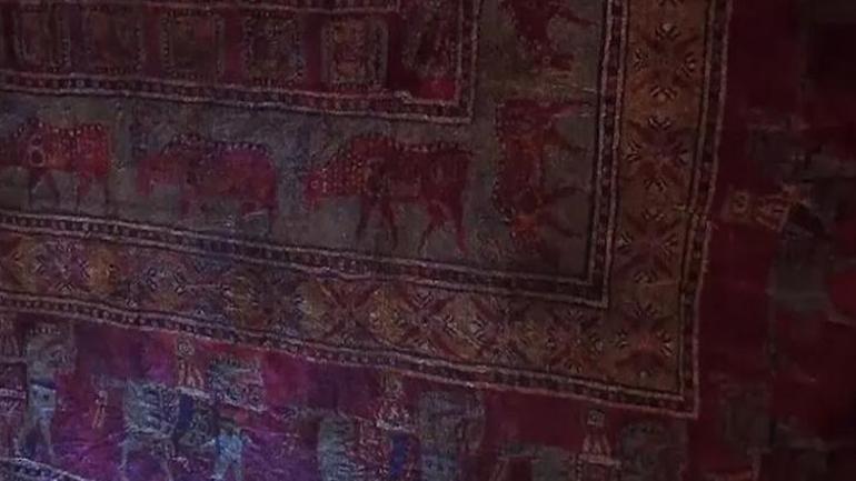 2 bin 500 yil buzda saklanan turk halisi dikkat ceken geyik ayrintisi hicbiri tesaduf v9sW9gU7
