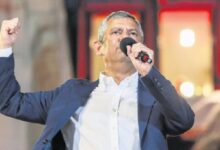99 dalga da yapsaniz ayaktayiz KItPeYtZ