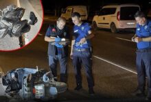 adanada feci kaza devrilen motosikletteki 1 kisi oldu 1 kisi yaralandi Y9LM6NKU