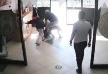 aldigi karsiligi begenmeyen veli okul muduru ve yardimcisina bicakla saldirdi es2D4qLk