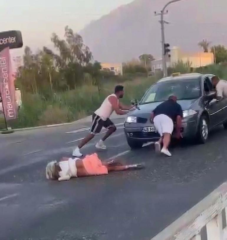 alkollu soforun carparak uzerinden gecmeye kalktigi ingiliz turist hayatini kaybetti 0 z9C2U2VS