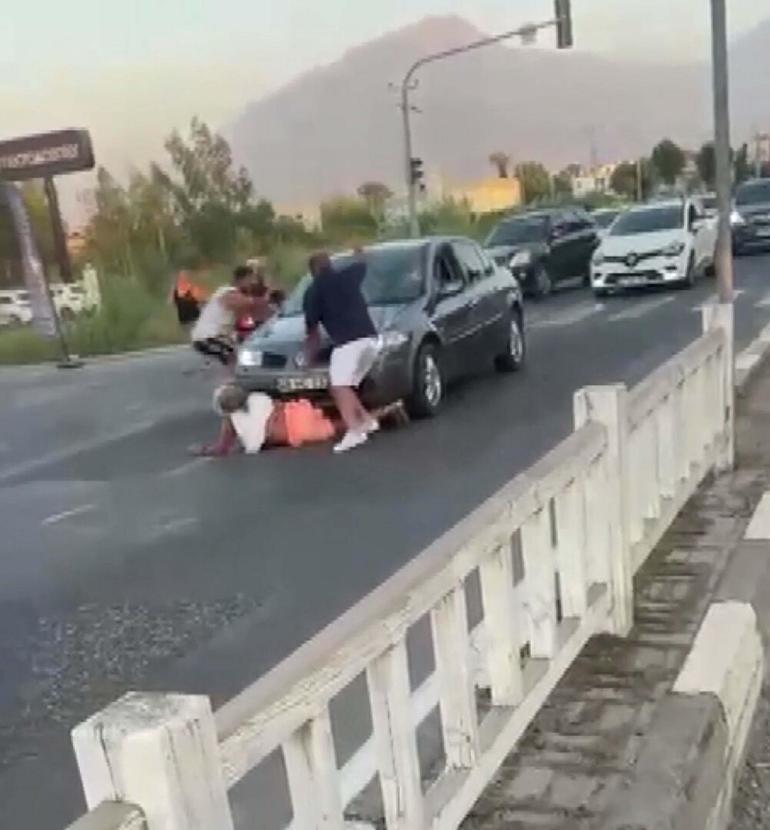alkollu soforun carparak uzerinden gecmeye kalktigi ingiliz turist hayatini kaybetti 1 WdwwF9m5