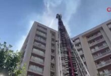 bagcilarda 15 katli binada korkutan yangin vatandaslar tahliye ediliyor MtPDaLH9