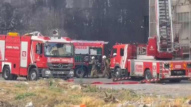 bagcilarda dokumacilik atolyesinde yangin 0 NVPpLl8r