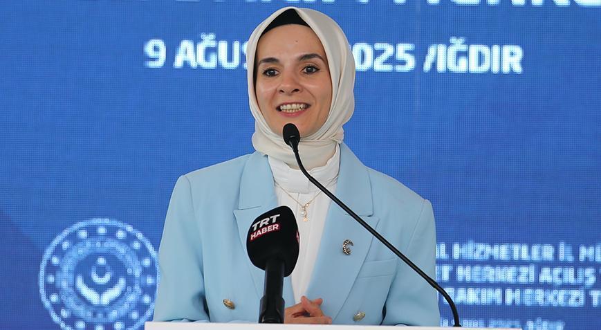 Bakan Göktaş: Aile odaklı toplumsal hizmet modellerimizi yaygınlaştırmaya devam edeceğiz