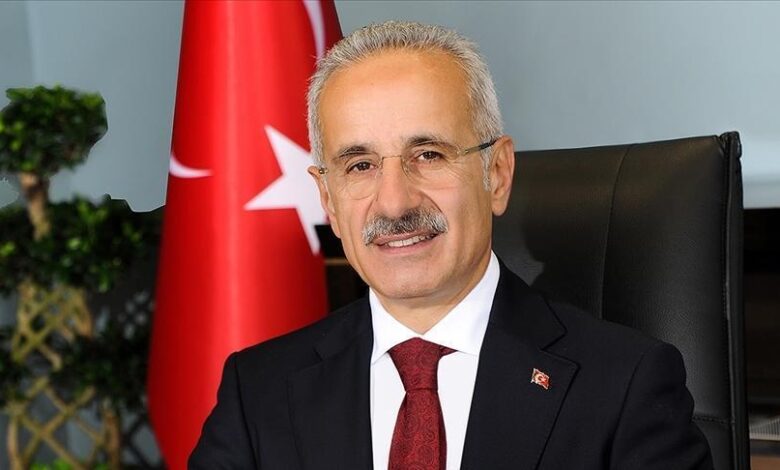 Bakan Uraloğlu, demir yolu tesislerinde 4 güneş gücü santralinin devreye alındığını bildirdi 1 bakan uraloglu demir yolu tesislerinde 4 gunes gucu santralinin devreye alindigini bildirdi 844k42gc