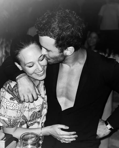 Barış Arduç'tan eşi Gupse Özay'a romantik doğum günü kutlaması! 3 baris arductan esi gupse ozaya romantik dogum gunu kutlamasi 1 n6aDIR1r