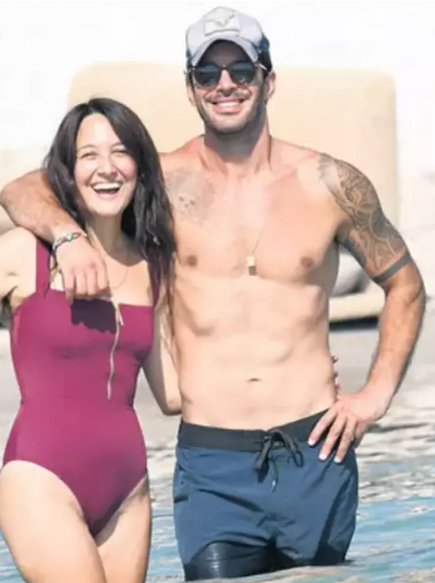 Barış Arduç'tan eşi Gupse Özay'a romantik doğum günü kutlaması! 4 baris arductan esi gupse ozaya romantik dogum gunu kutlamasi 2 riDOYRpE