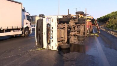 basaksehir tem otoyolunda kamyonet devrildi trafik yogunlugu olustu PvppZ4Bx