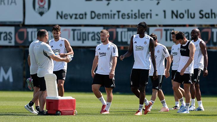 Beşiktaş'ta ayrılık resmen açıklandı! İşte yıldız futbolcunun yeni kadrosu 1 besiktasta ayrilik resmen aciklandi iste yildiz futbolcunun yeni kadrosu DeE44Qy5