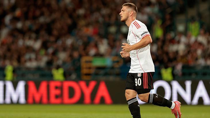 Beşiktaş'ta Semih Kılıçsoy imzaya gitti! 1 besiktasta semih kilicsoy imzaya gitti wnkrGpQr