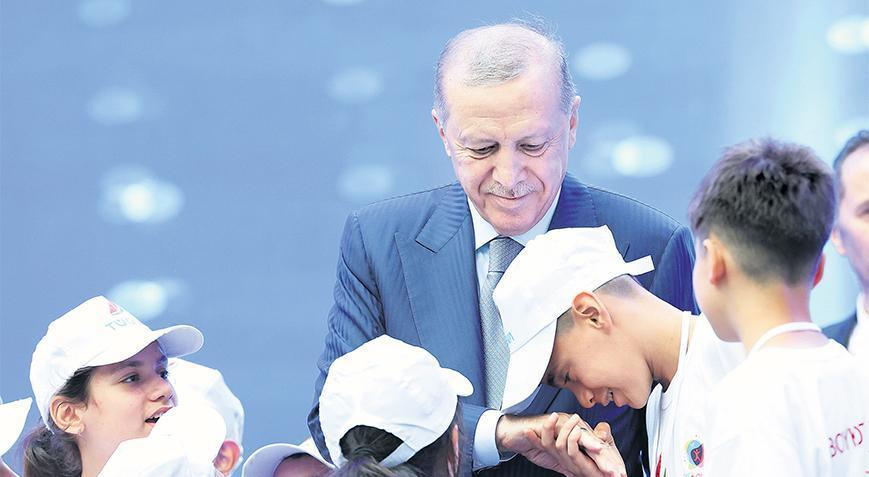 Bir avuç cani Gazze’yi yok ediyor