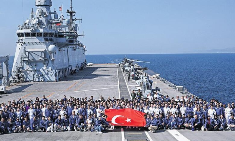 Boğaz’da ‘zafer’ geçişi 1 bogazda zafer gecisi w4HRd7ZL