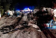 canakkalede katliam uzere kaza 6 kisi olay yerinde hayatini kaybetti dd4Bxast