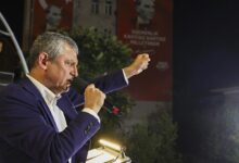 chp genel baskani ozgur ozel partisinin beyoglu mitinginde konustu VismKlCd