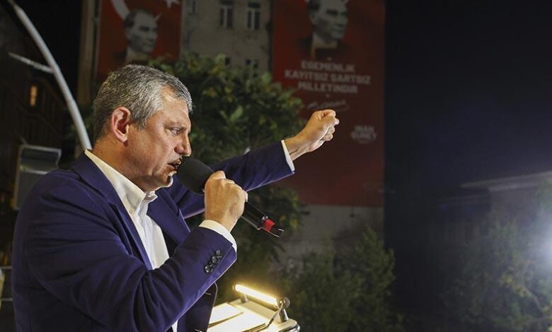 CHP Genel Başkanı Özgür Özel partisinin Beyoğlu mitinginde konuştu 1 chp genel baskani ozgur ozel partisinin beyoglu mitinginde konustu VismKlCd