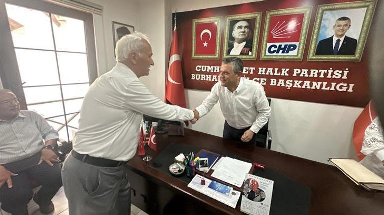 CHP Lideri Özgür Özel Balıkesir'de cenaze merasimine katıldı 3 chp lideri ozgur ozel balikesirde cenaze merasimine katildi 1 VW3whLk1