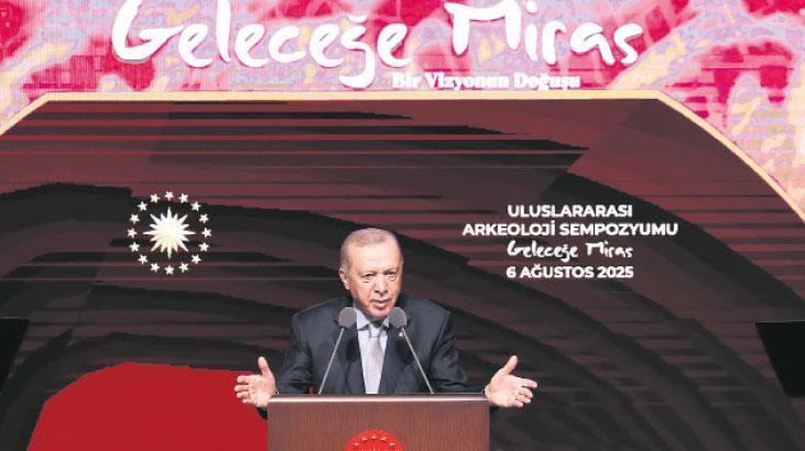 cumhurbaskani erdogan arkeoloji sempozyumu ve standina katildi tarihi anlamadan rotamizi cizemeyiz COskBAKJ