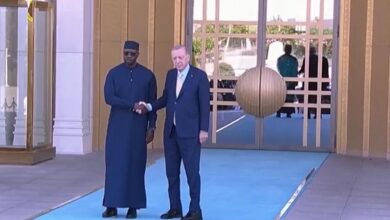 cumhurbaskani erdogan senegal basbakani sonkoyu resmi merasimle karsiladi LYYh4s5F