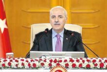 diyarbakir annelerinden pkkya evlatlarimizi geri verin rP7w9Ilp