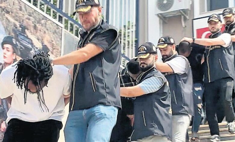 Dolandıran dolandırana 1 dolandiran dolandirana HdzUEZux